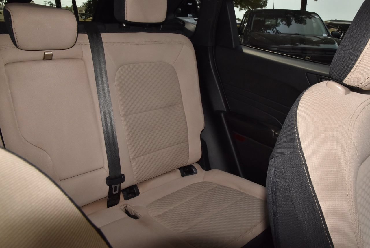 Used 2021 Ford Escape SE w/ SE Sport Appearance Package FWD image 21