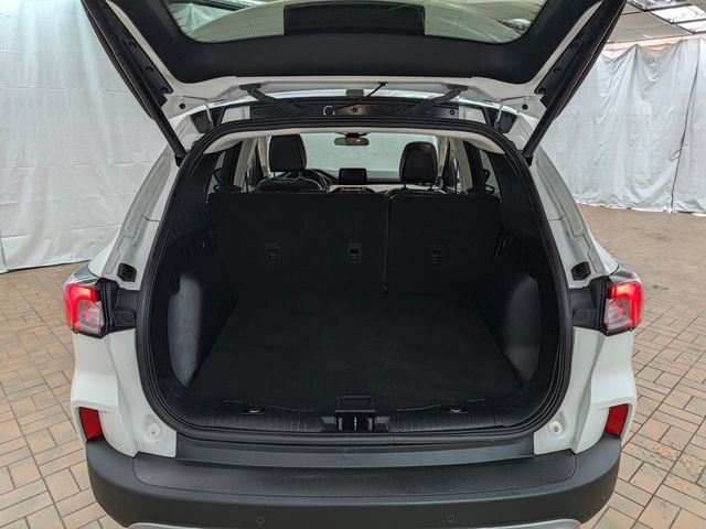 Certified 2022 Ford Escape SEL w/ Technology Package AWD/4WD image 18