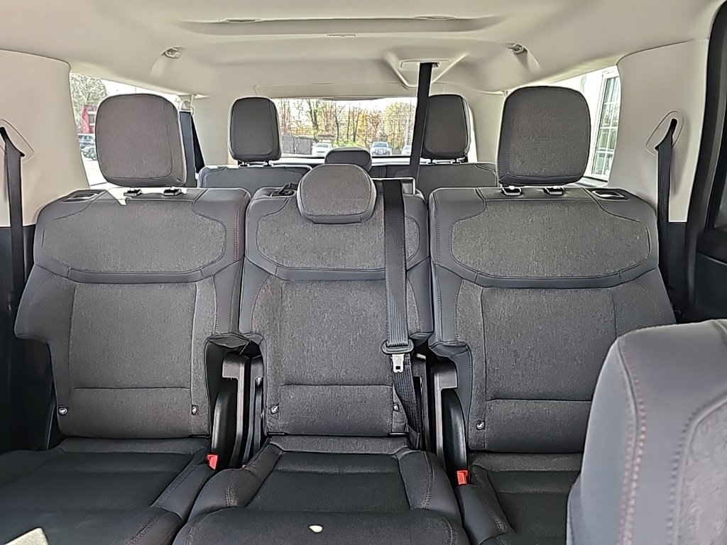 Used 2025 Ford Expedition Max Active image 10