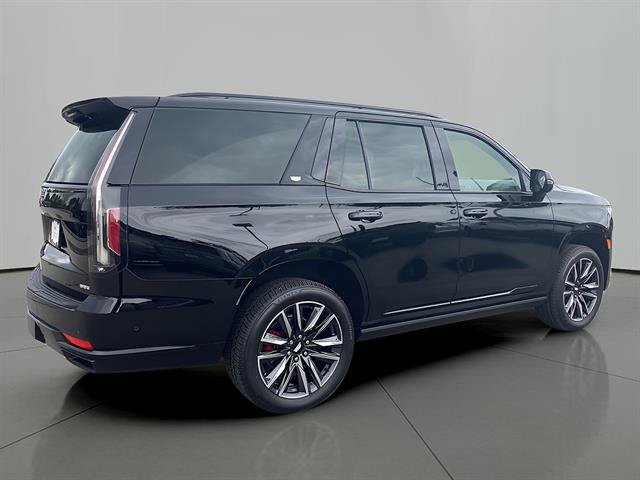 Certified 2022 Cadillac Escalade Sport Platinum w/ Heavy-Duty Trailer Package AWD/4WD image 5