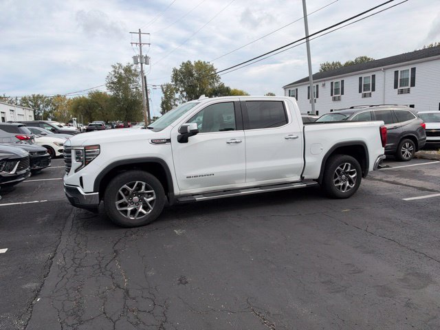 Used 2023 GMC Sierra 1500 SLT w/ SLT Convenience Package AWD/4WD image 9