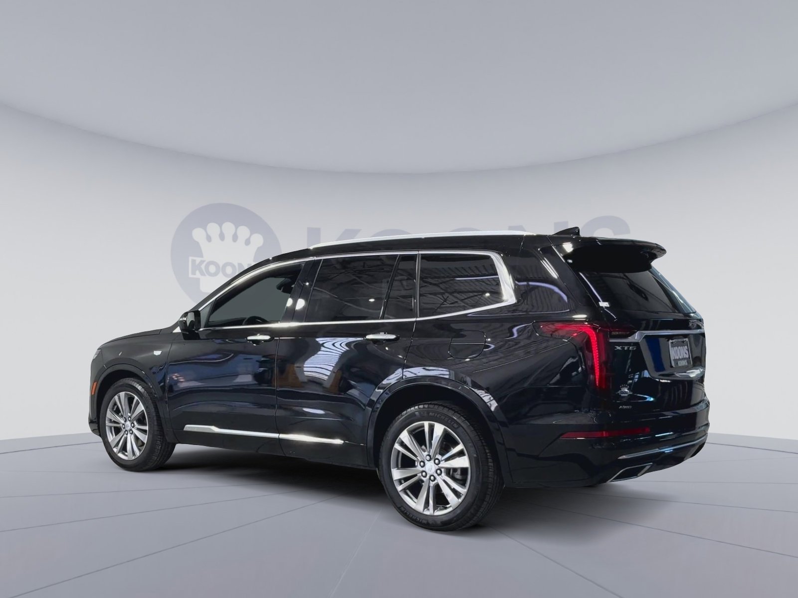 Used 2024 Cadillac XT6 Premium Luxury image 8