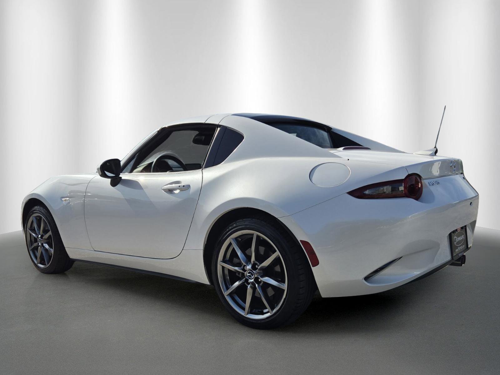 Used 2023 MAZDA MX-5 Miata Grand Touring RWD image 5