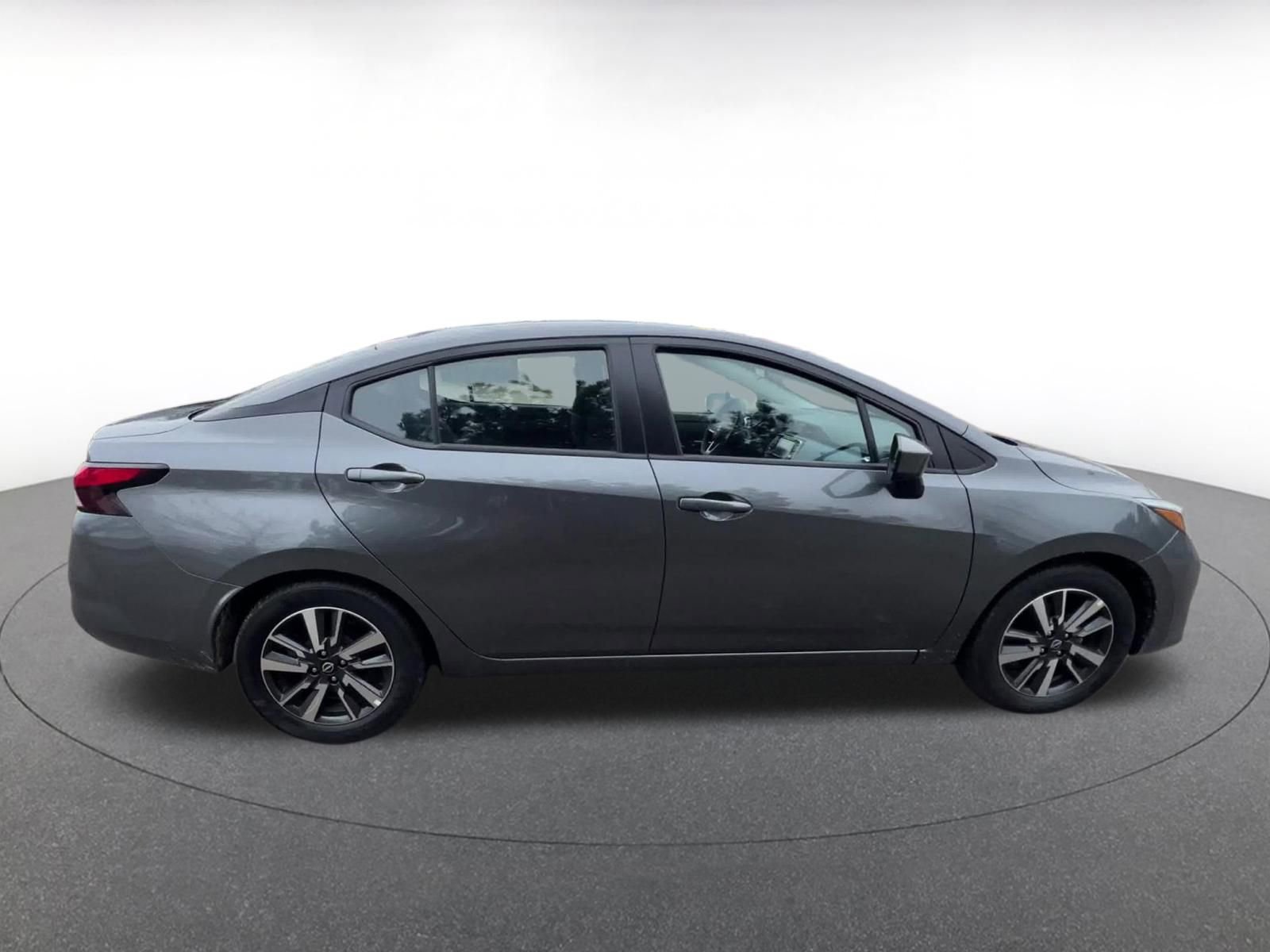 Used 2025 Nissan Versa SV FWD image 16
