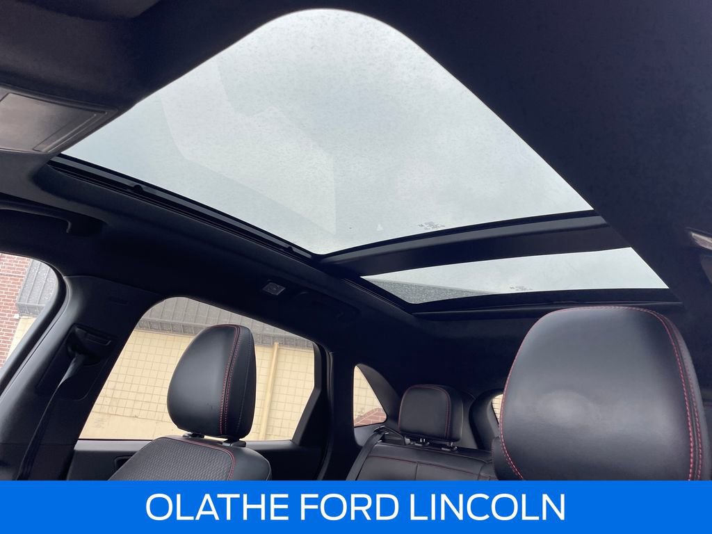 Used 2023 Ford Escape ST-Line w/ Tech Pack #1 image 28