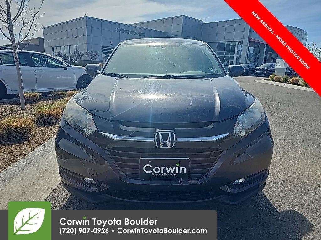 Used 2018 Honda HR-V EX image 2