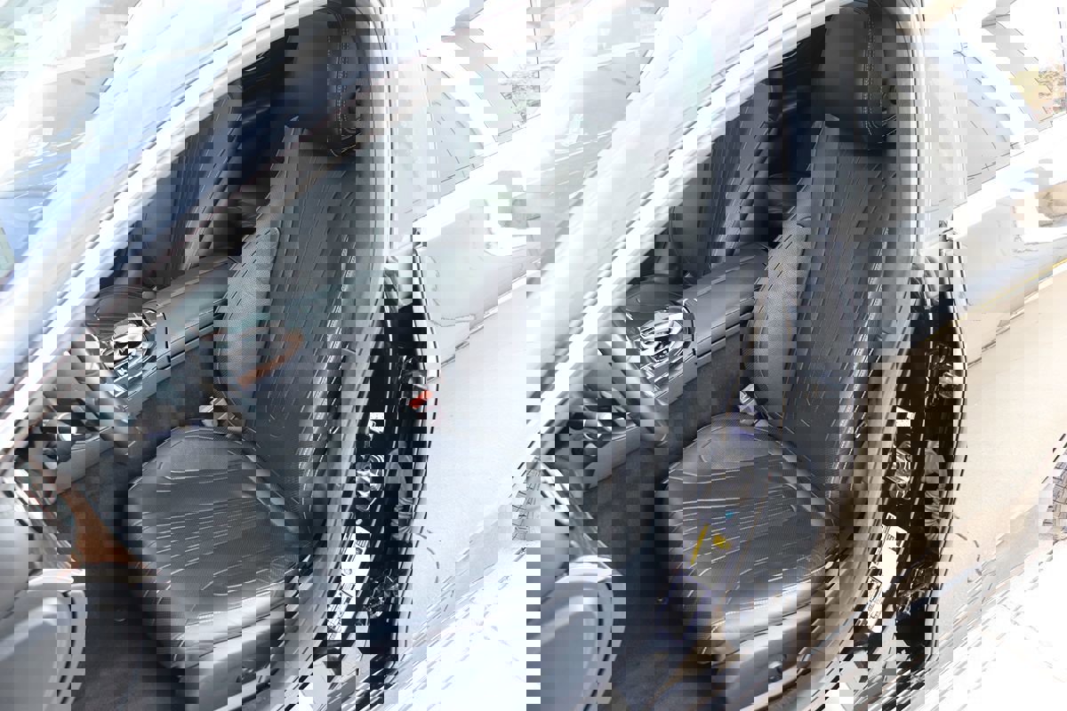 Used 2020 Mercedes-Benz CLS 450 w/ Premium Package image 30