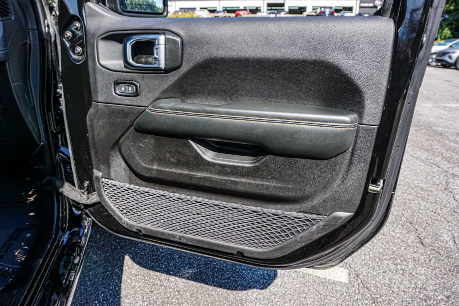 Used 2024 Jeep Wrangler Unlimited Sahara image 45