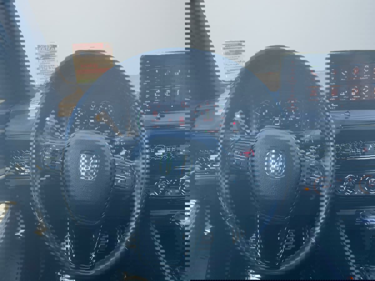 Used 2023 Honda Accord Sport image 11