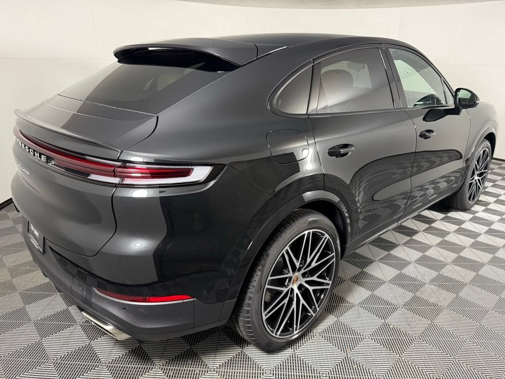 Certified 2026 Porsche Cayenne Coupe AWD/4WD image 6