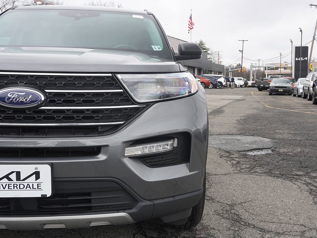 Used 2023 Ford Explorer XLT w/ Equipment Group 202A image 13