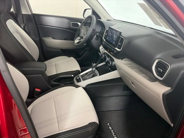 New 2026 Hyundai Venue SEL FWD image 12