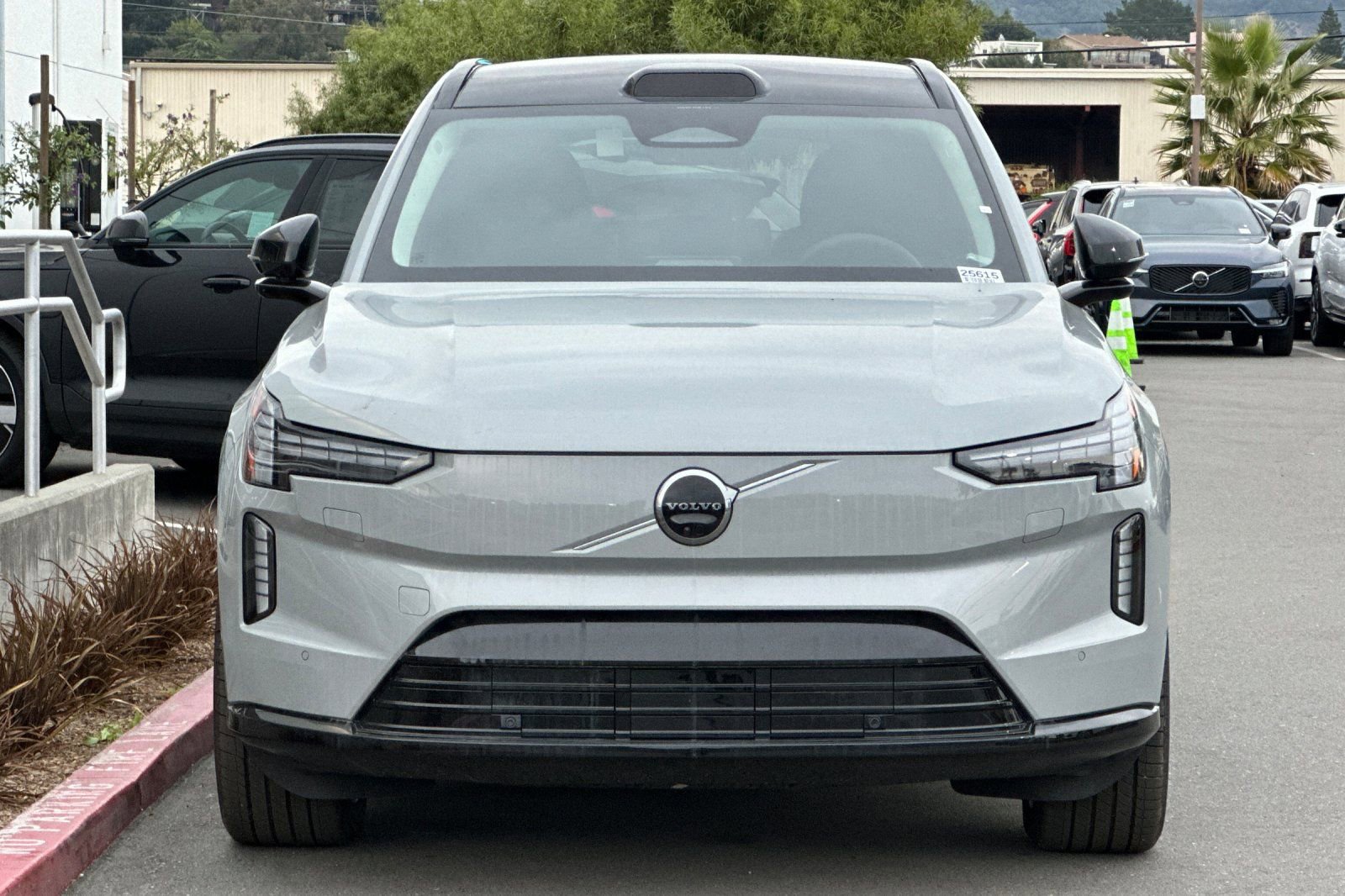 New 2025 Volvo EX90 Ultra AWD/4WD image 10