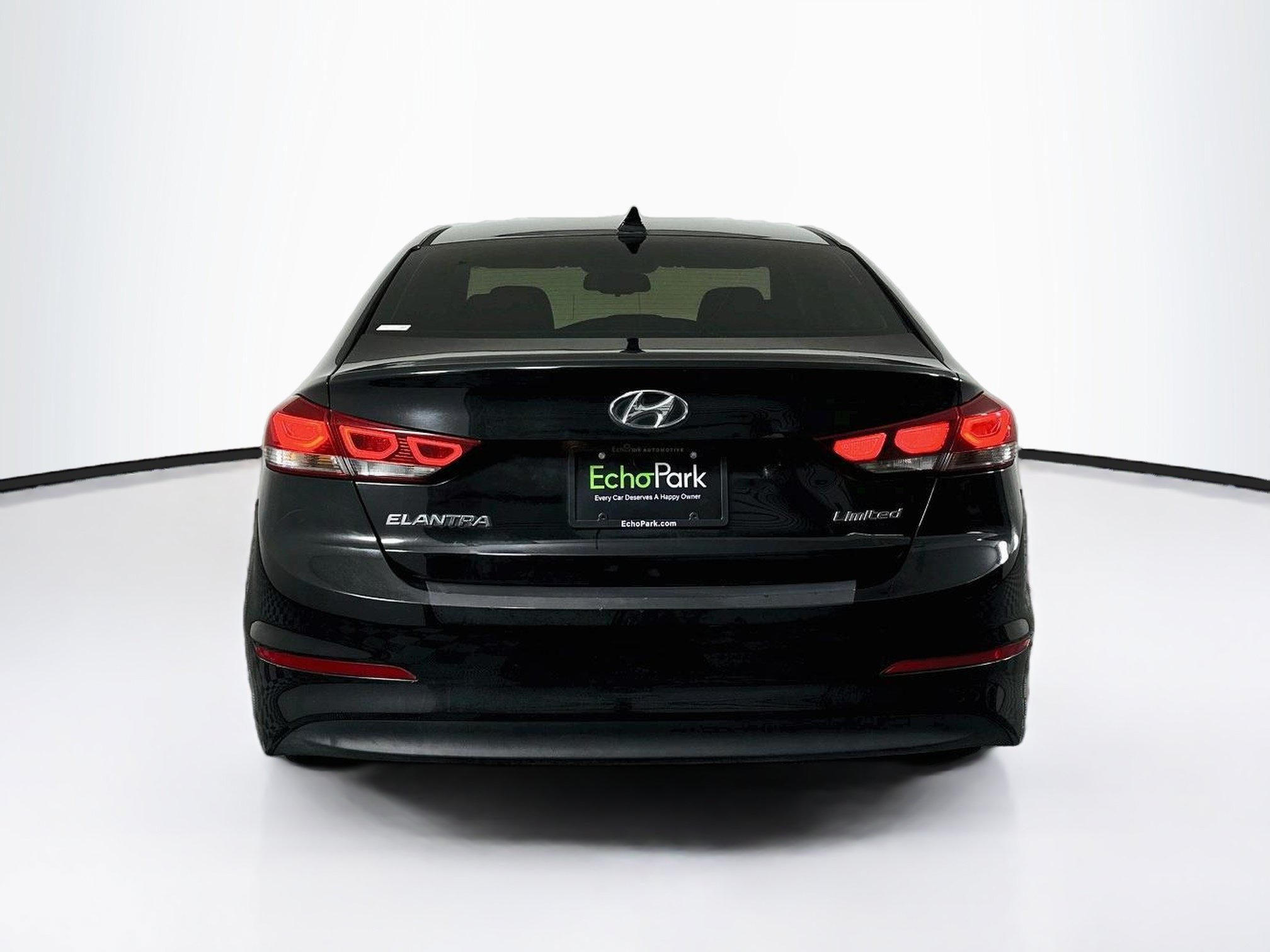 Used 2017 Hyundai Elantra Limited FWD image 7