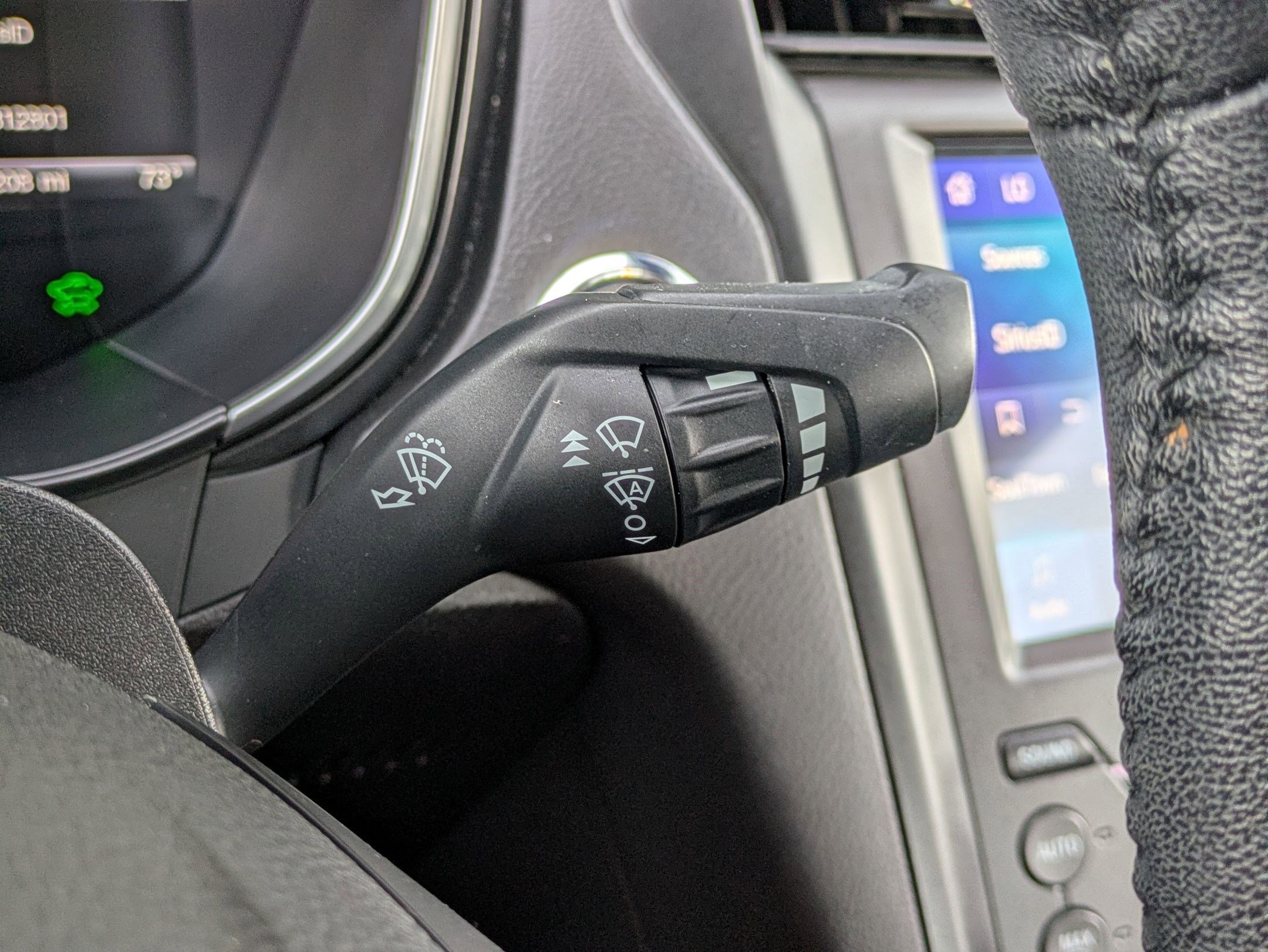 Used 2019 Ford Fusion Energi Titanium FWD image 16