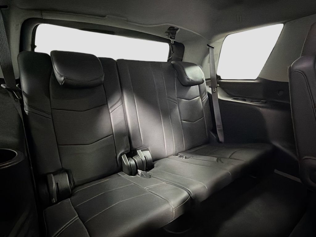 Used 2017 Cadillac Escalade Luxury AWD/4WD image 29