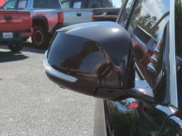 Used 2021 INFINITI QX50 Sensory image 13