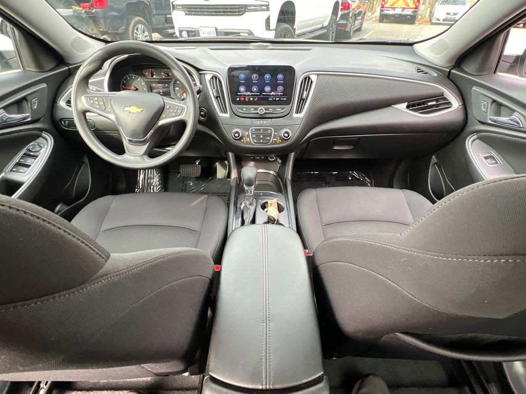 Used 2023 Chevrolet Malibu LT image 18
