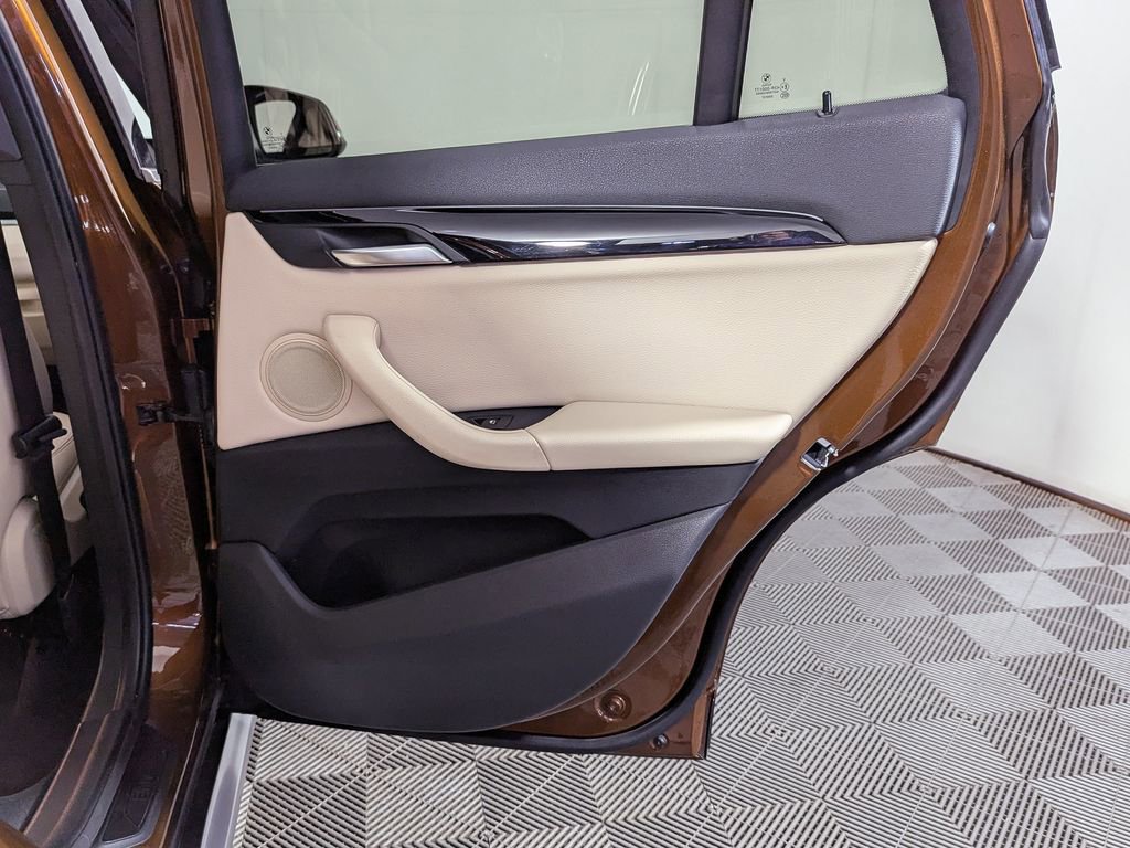 Used 2017 BMW X1 xDrive28i image 40