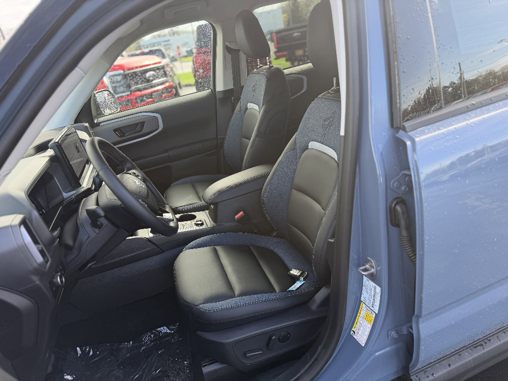 Used 2025 Ford Bronco Sport Outer Banks w/ Outer Banks Tech Package+ image 12