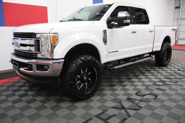 Used 2019 Ford F250 XLT w/ XLT Premium Package AWD/4WD image 3