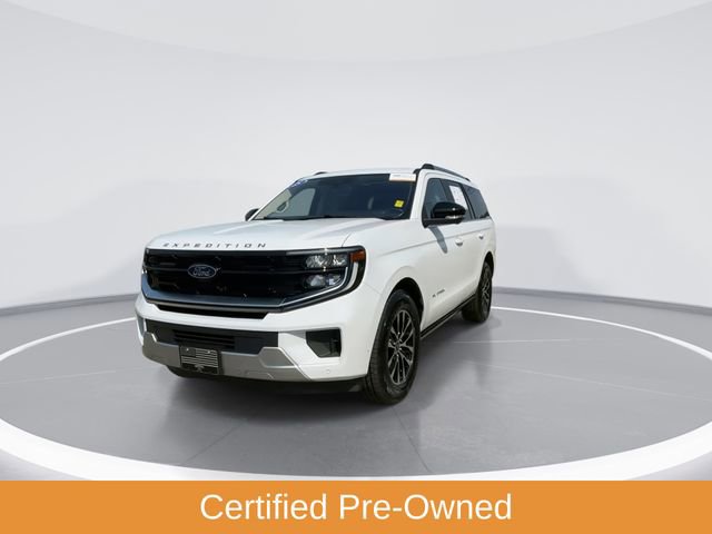Certified 2025 Ford Expedition Platinum AWD/4WD image 3