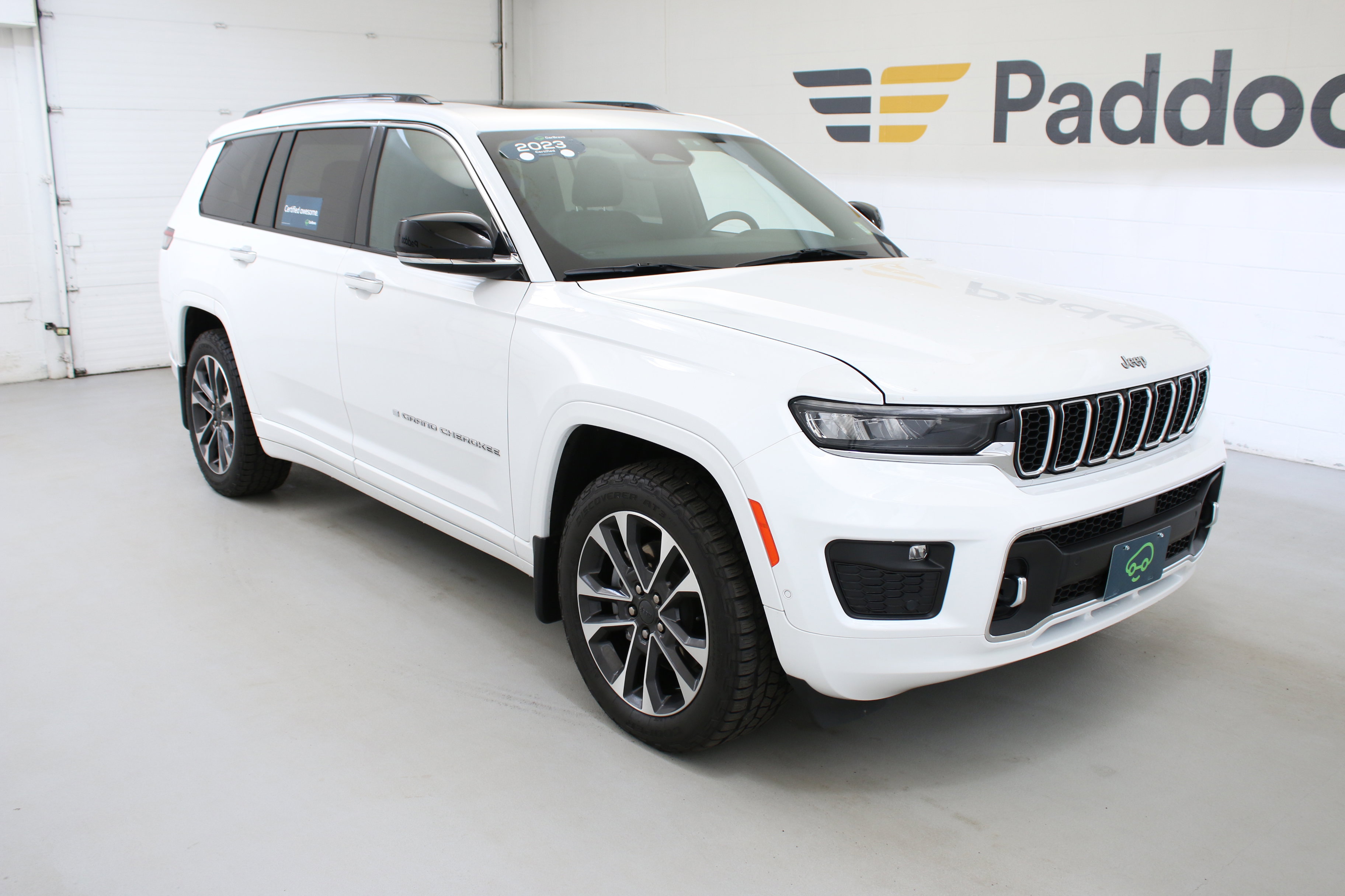 Used 2023 Jeep Grand Cherokee L Overland w/ MOPAR Finishing Package AWD/4WD image 2