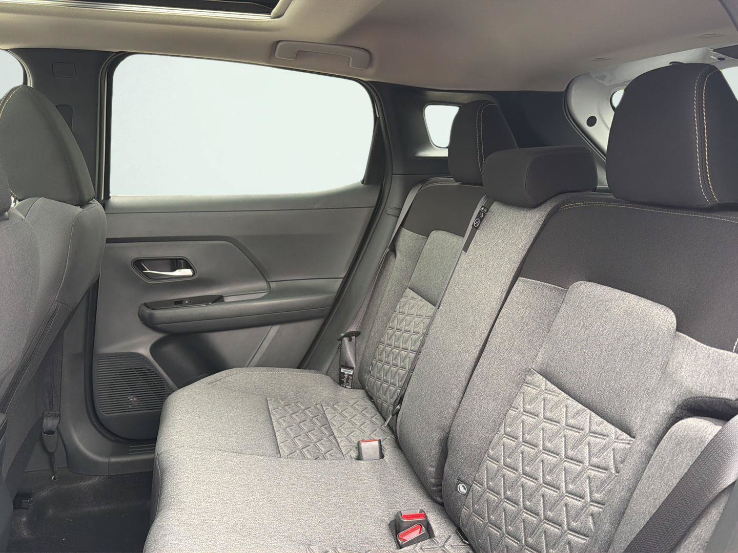 New 2027 Nissan Kicks SV AWD/4WD image 35