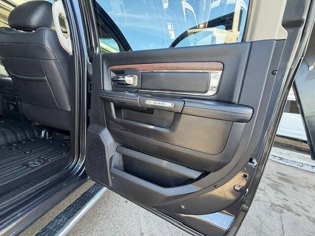 Used 2018 RAM 3500 Laramie w/ Protection Group AWD/4WD image 37