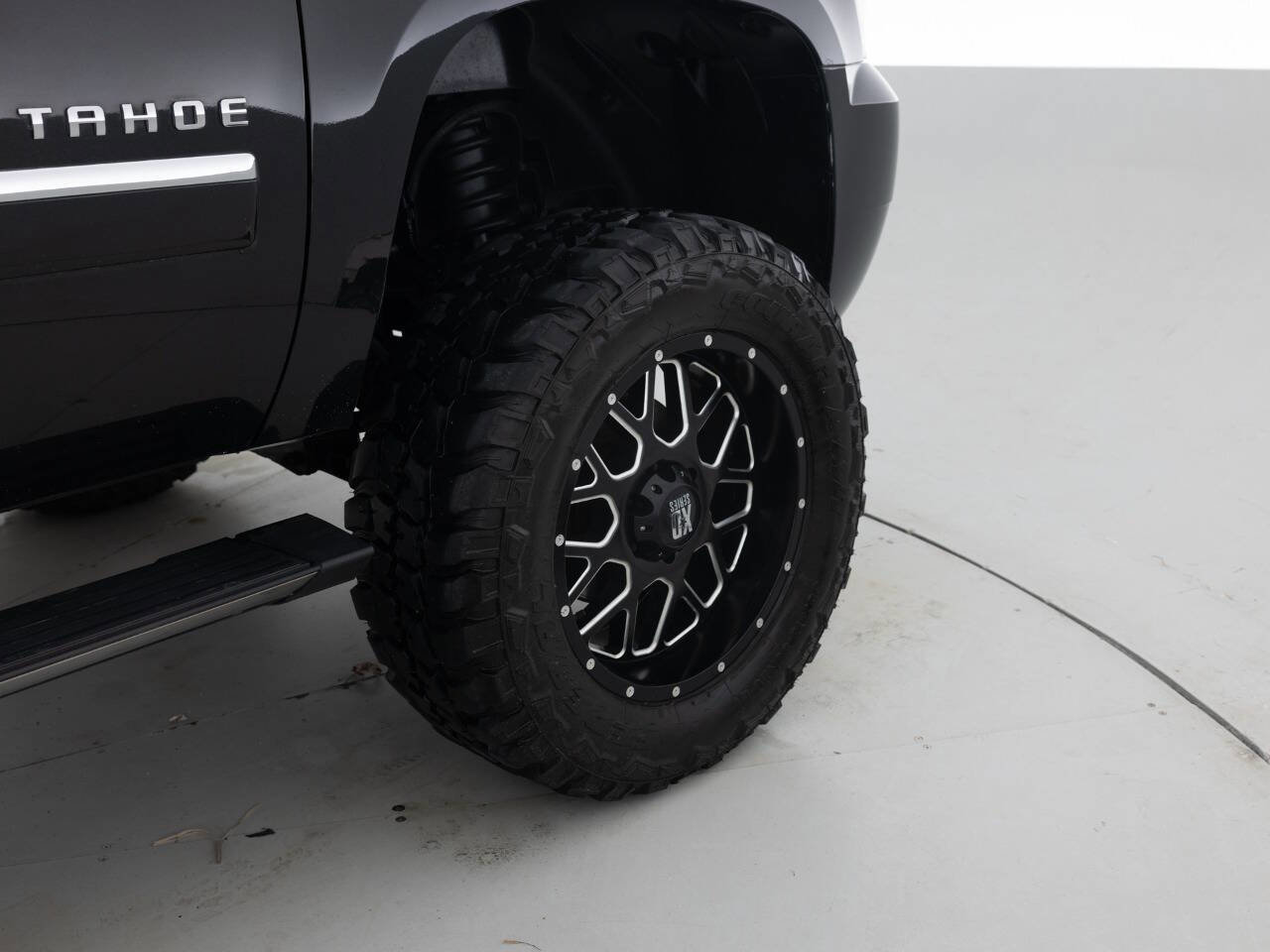 Used 2011 Chevrolet Tahoe LTZ AWD/4WD image 19