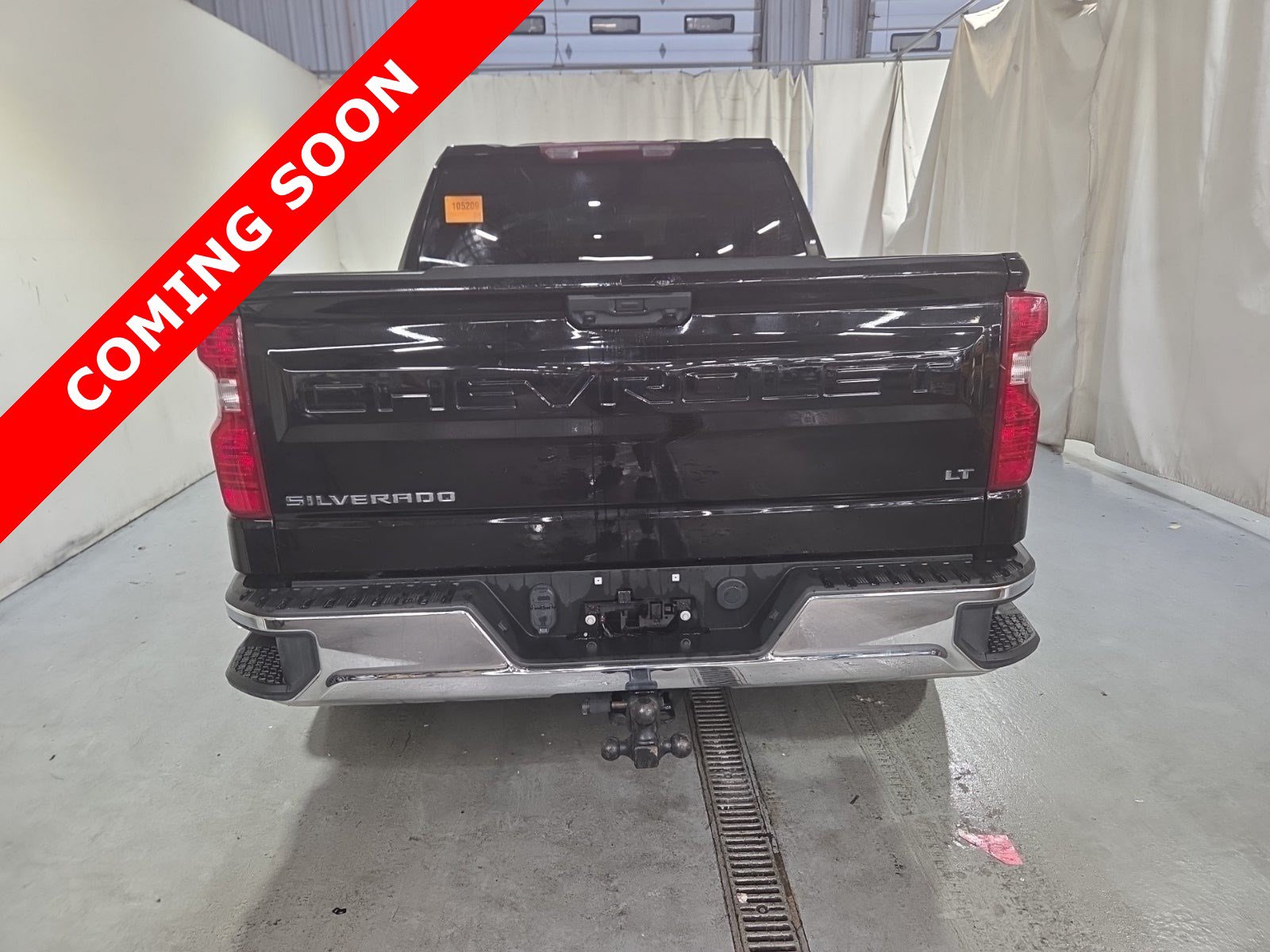 Used 2024 Chevrolet Silverado 1500 LT AWD/4WD image 4