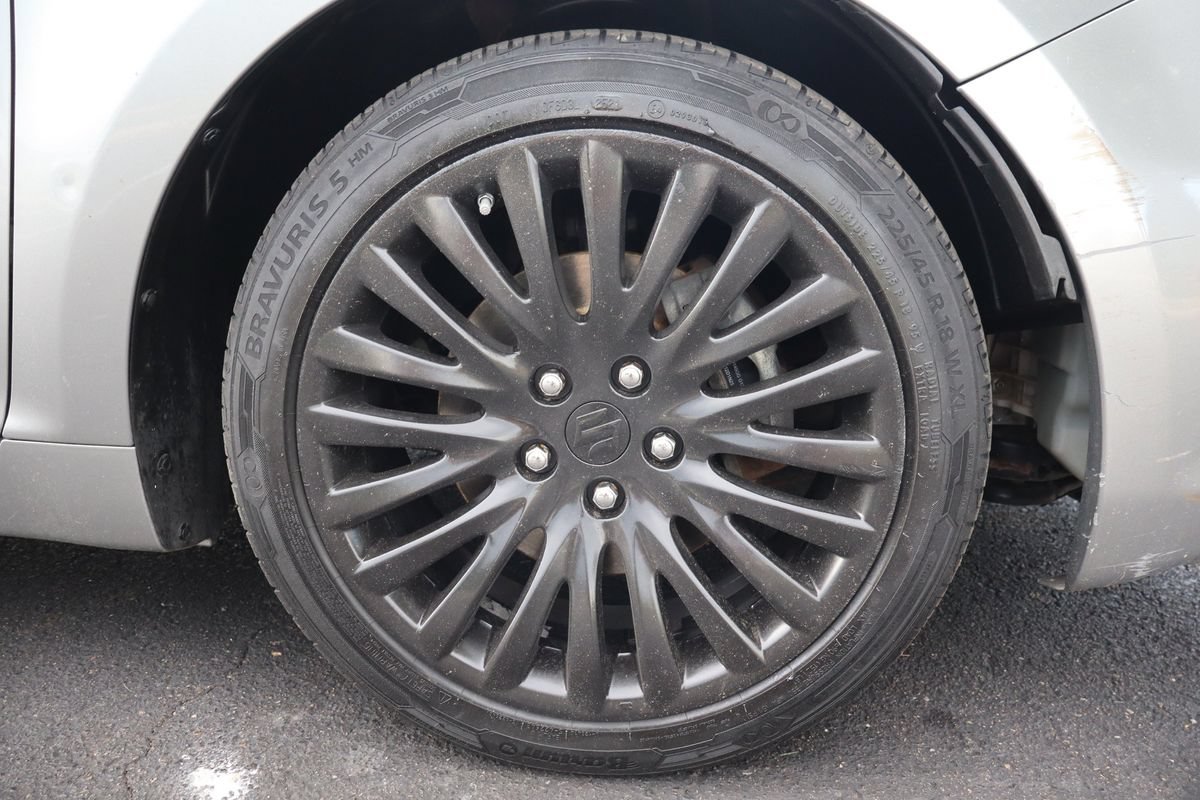 Used 2011 Suzuki Kizashi SE AWD/4WD image 43