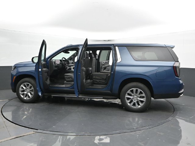 New 2026 Chevrolet Suburban Premier w/ Sun And Tow Package AWD/4WD image 49