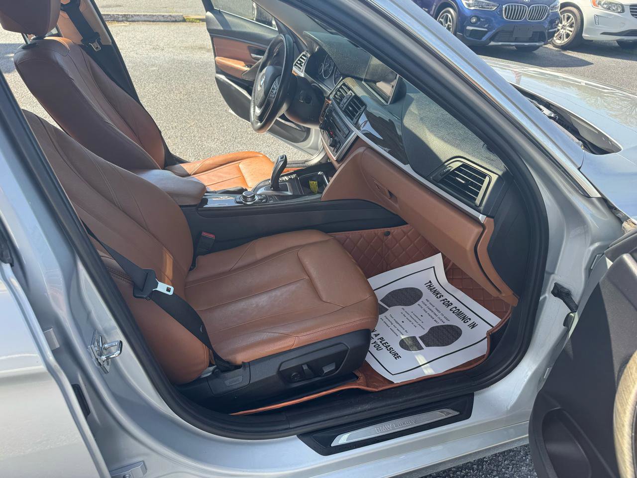 Used 2012 BMW 328i 4dr Sdn 328i RWD image 13