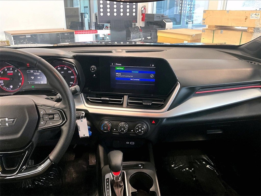 Used 2024 Chevrolet Trax RS image 18