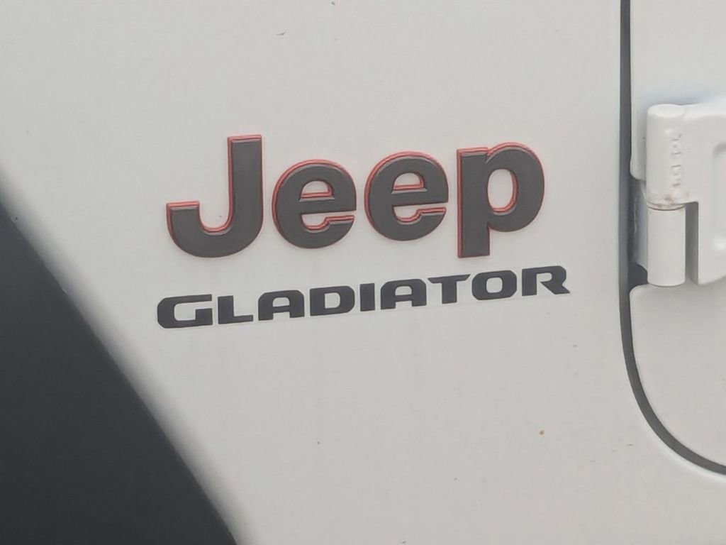 Used 2022 Jeep Gladiator Mojave w/ LED Lighting Group image 11