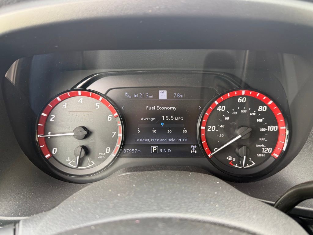 Used 2021 Nissan Titan PRO-4X w/ Pro-4x Convenience Package AWD/4WD image 17