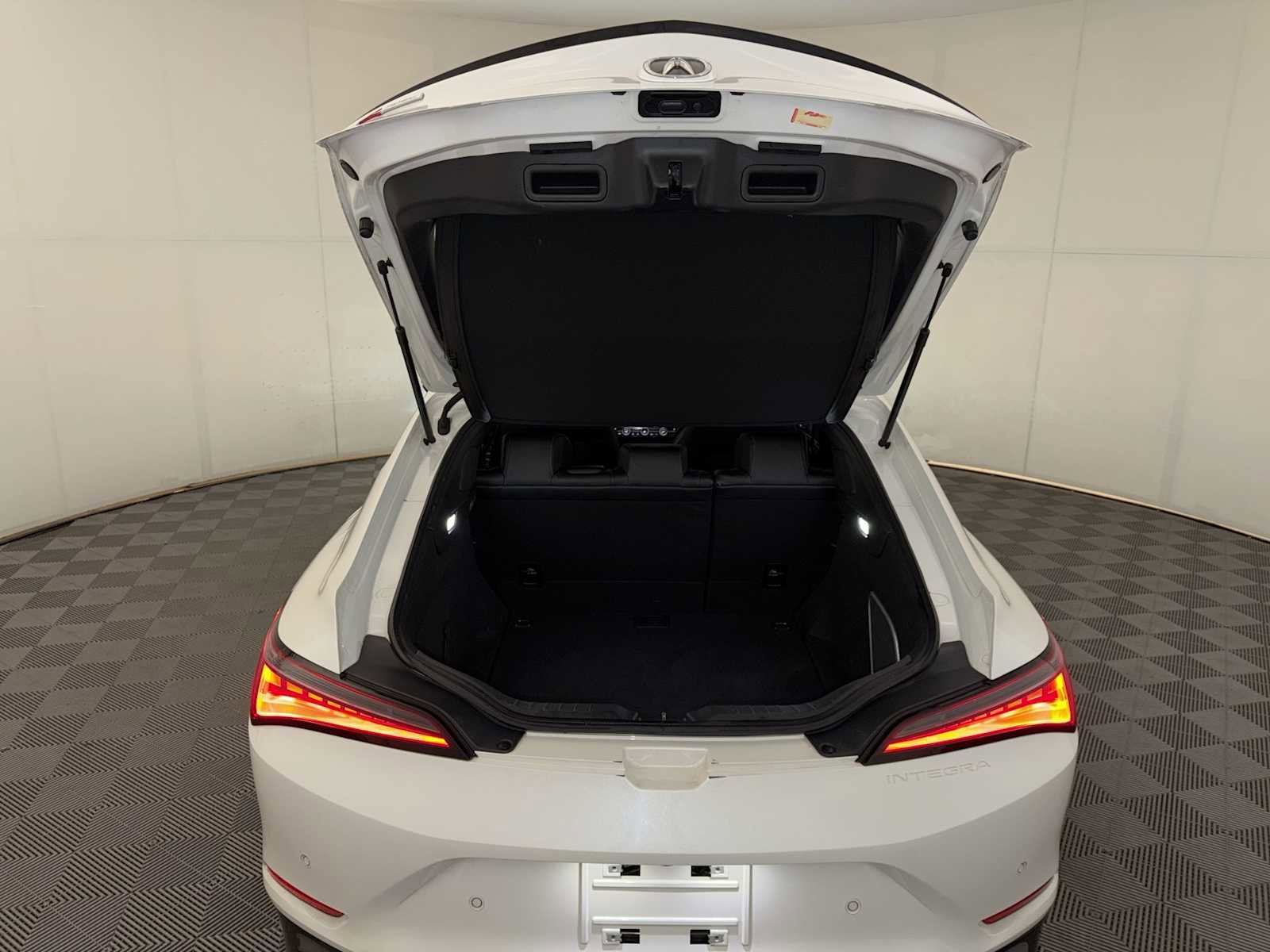 Used 2023 Acura Integra A-Spec image 21