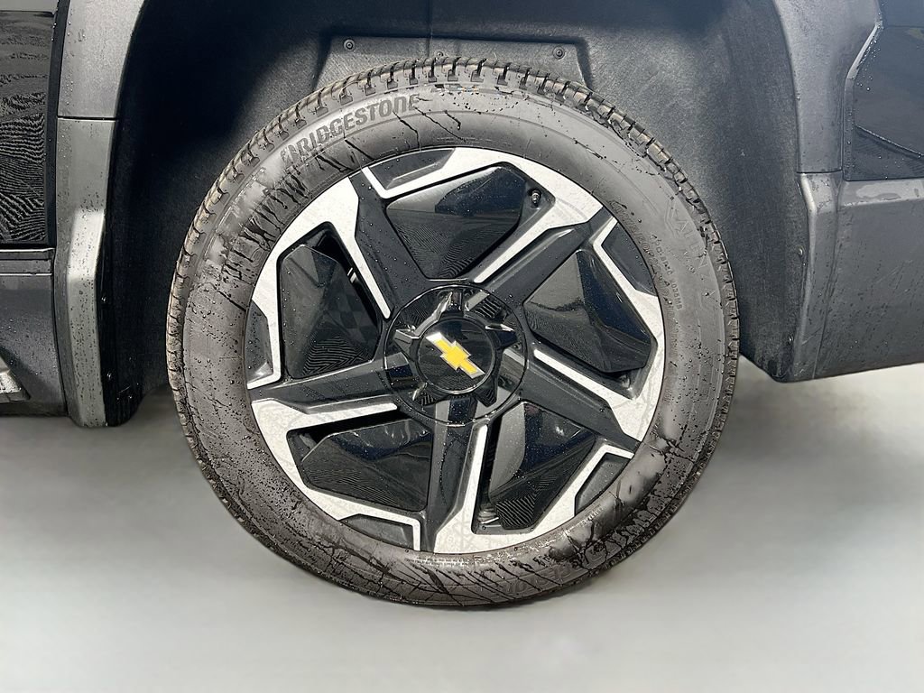 New 2026 Chevrolet Silverado EV LT image 33