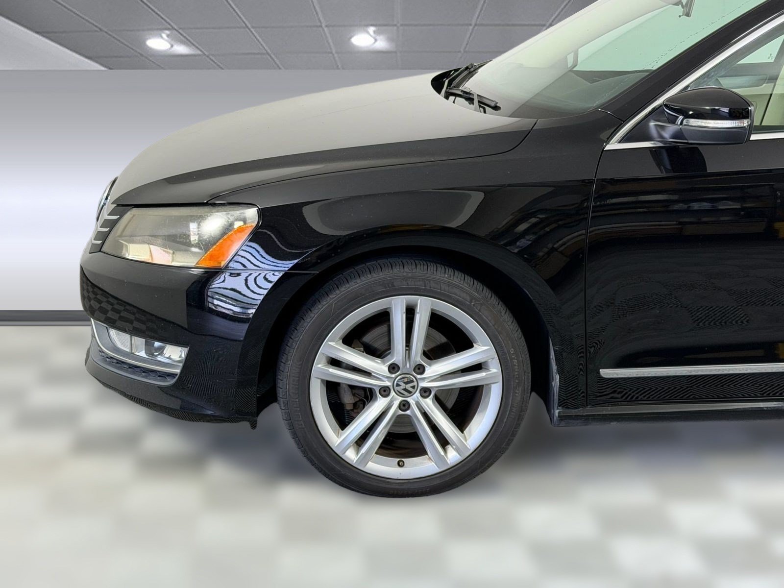 Used 2015 Volkswagen Passat 1.8T SE FWD image 25