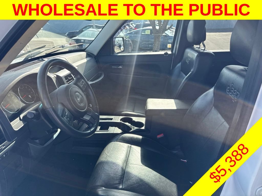 Used 2012 Jeep Liberty Sport AWD/4WD image 10