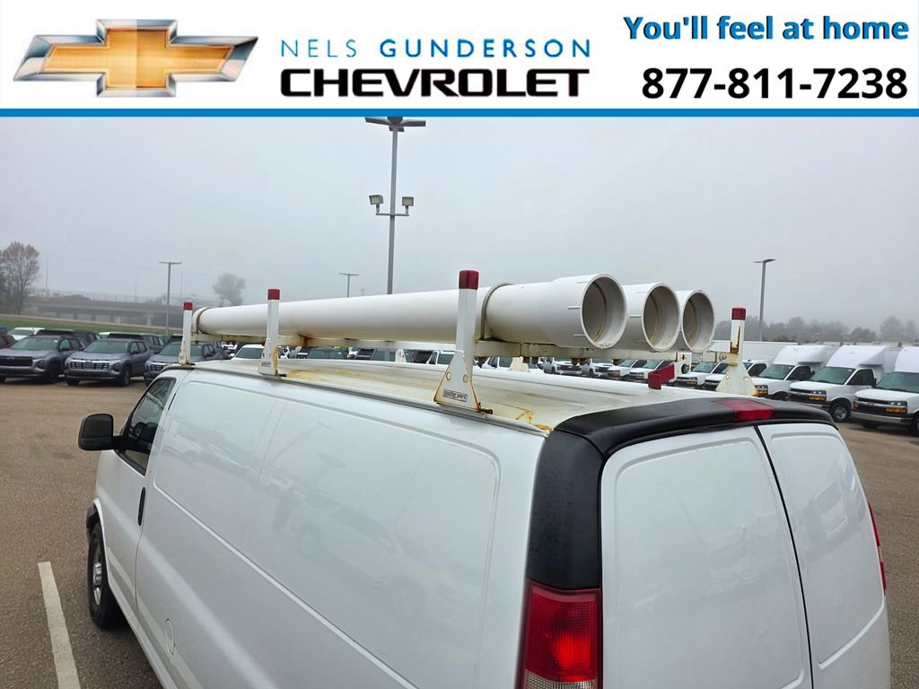 Used 2017 Chevrolet Express 3500 image 16