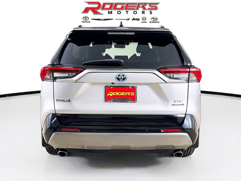 Used 2019 Toyota RAV4 XSE image 12