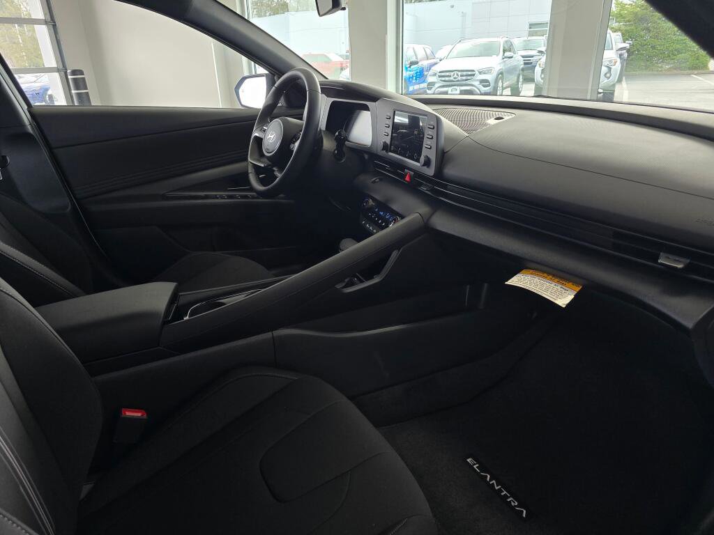 New 2026 Hyundai Elantra SEL Sport image 43