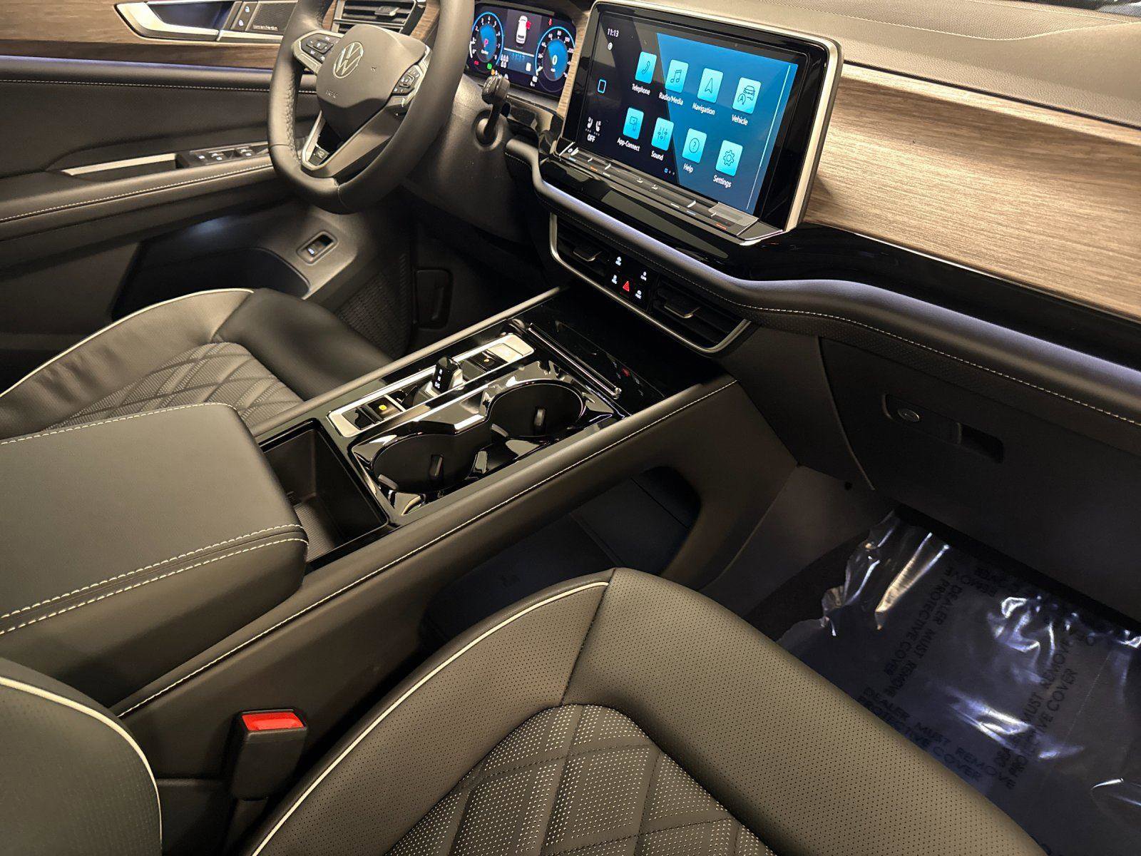 New 2026 Volkswagen Atlas SEL Premium R-Line image 16