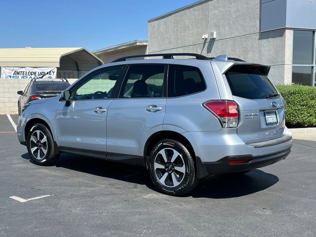 Used 2018 Subaru Forester 2.5i Limited AWD/4WD image 3