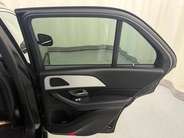 Used 2024 Mercedes-Benz GLE 450e 4MATIC image 18