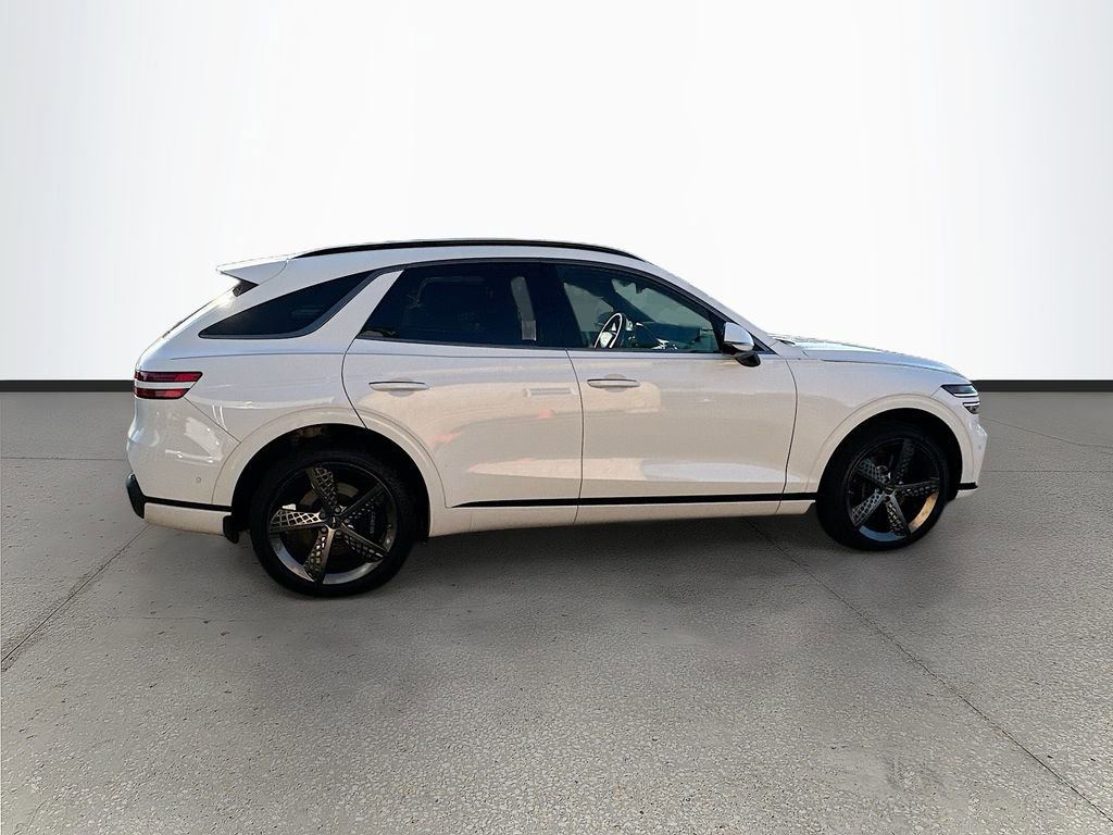 Used 2024 Genesis GV70 3.5T Sport w/ Sport Prestige Package image 8