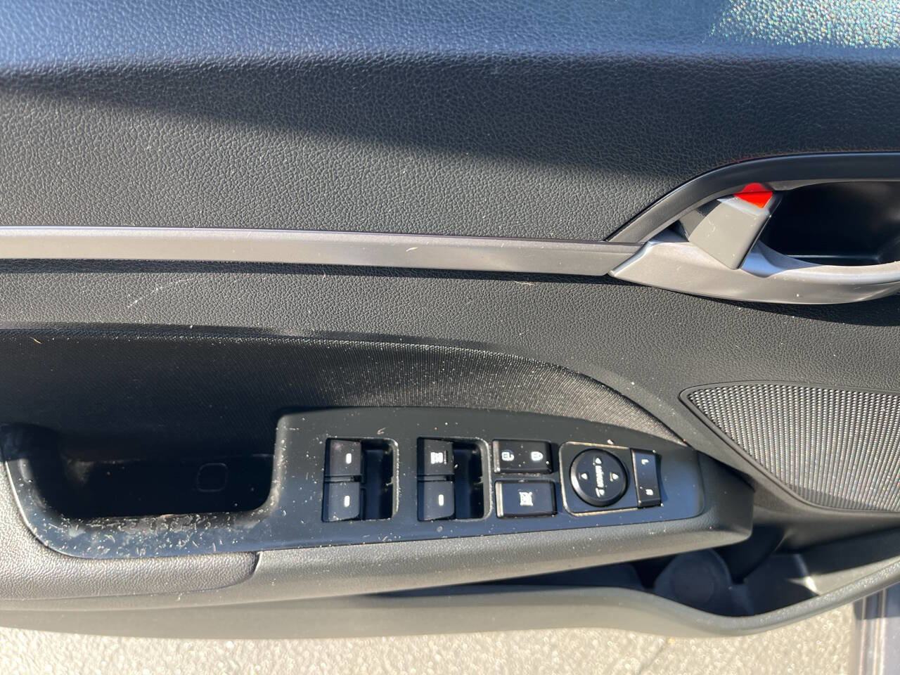 Used 2018 Hyundai Elantra SEL w/ Cargo Package image 14