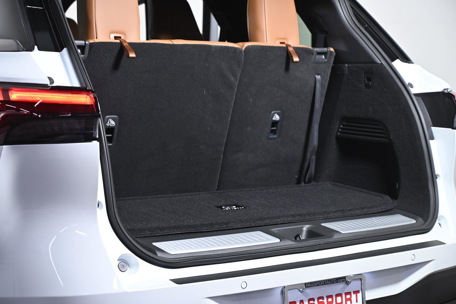 Used 2026 INFINITI QX60 Autograph w/ Dark Cargo Package image 40